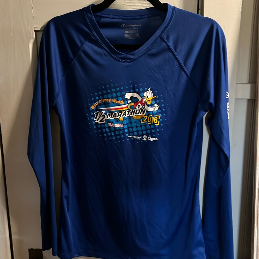 Official Run Disney 1/2 Marathon Shirt womens medium 2016